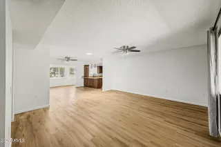 Photo #1: 7046248 Listing 