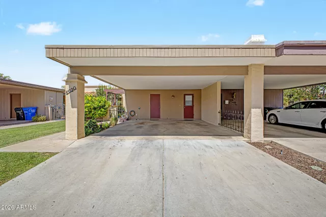 MLS: 7046252 Condo For Sale