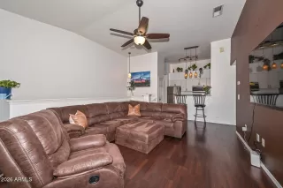 Photo #2: 7046429 Listing 