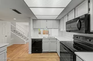 Photo #4: 7046435 Listing 