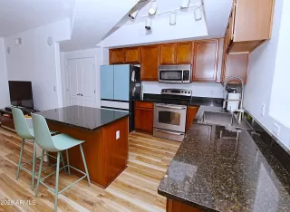 Photo #5: 7046450 Listing 