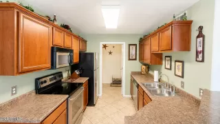 Photo #2: 7046776 Listing 