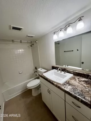 Photo #5: 7046860 Listing 