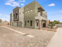 More Details about MLS # 6214080 : 340 E OSBORN ROAD #2