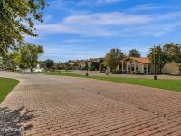 More Details about MLS # 6496995 : 77 E MISSOURI AVENUE #33