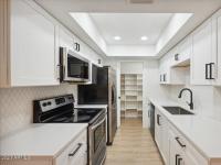 More Details about MLS # 6512589 : 16635 N CAVE CREEK ROAD #120