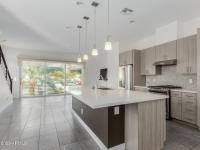 More Details about MLS # 6828795 : 1717 E MORTEN AVENUE#7