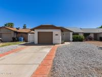 More Details about MLS # 6858529 : 1633 E BEVERLY LANE