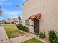 More Details about MLS # 6862817 : 1208 E LAWRENCE LANE